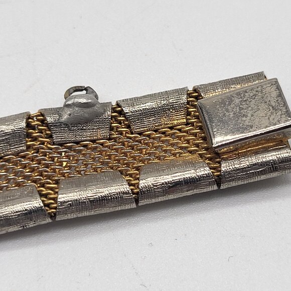 VTG Gold Tone Open Work Mesh Cut Out Stars Articulated Bracelet - Picture 7 of 12